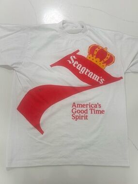 Vintage 80s Seagram’s “America’s Good Time Spirit” T-Shirt 🥃